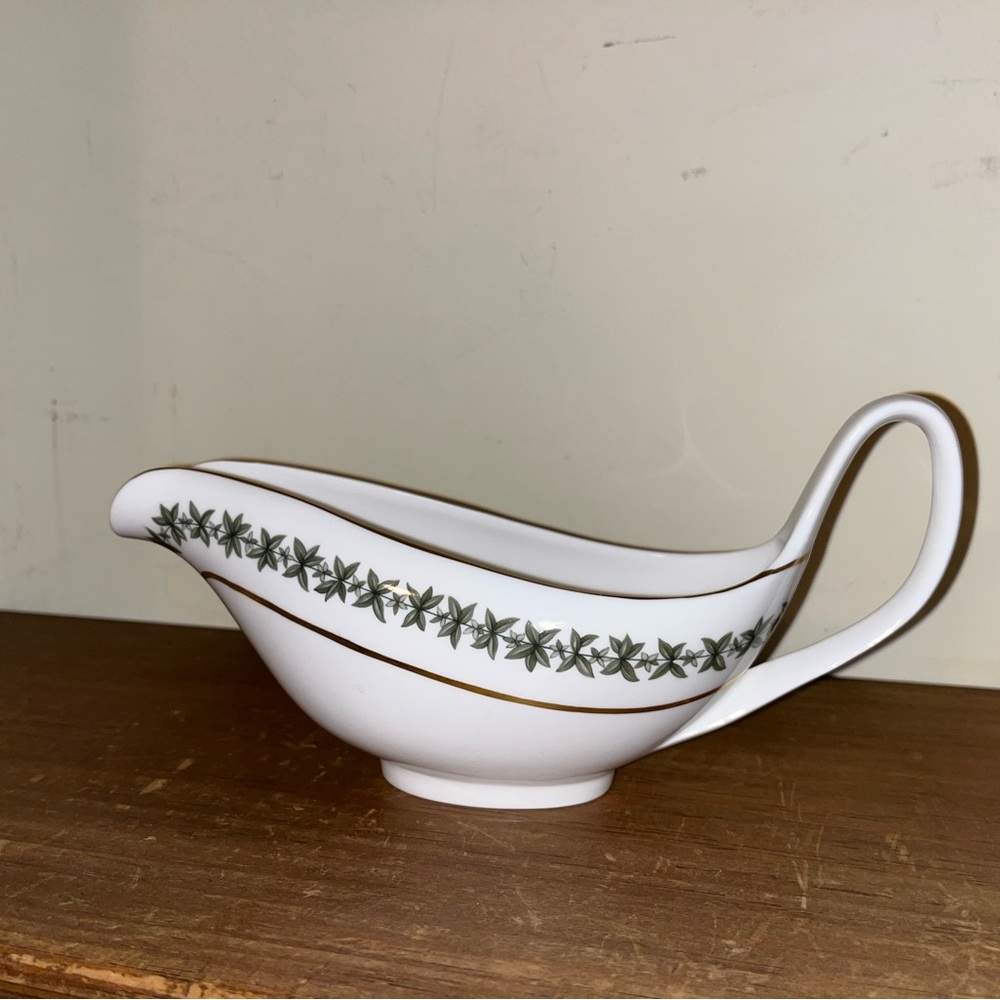 Spode Provence Pattern Gravy Boat Bone China Made in England